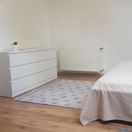 Vegvar Delux Apartman Gyula Exterior photo