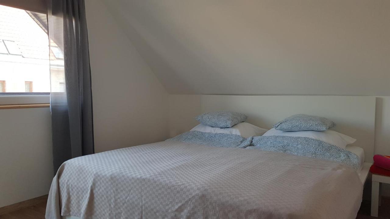 Vegvar Delux Apartman Gyula Exterior photo